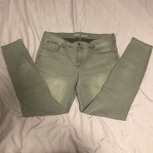 Old Navy Rockstar Mid-Rise Skinny Jeans
